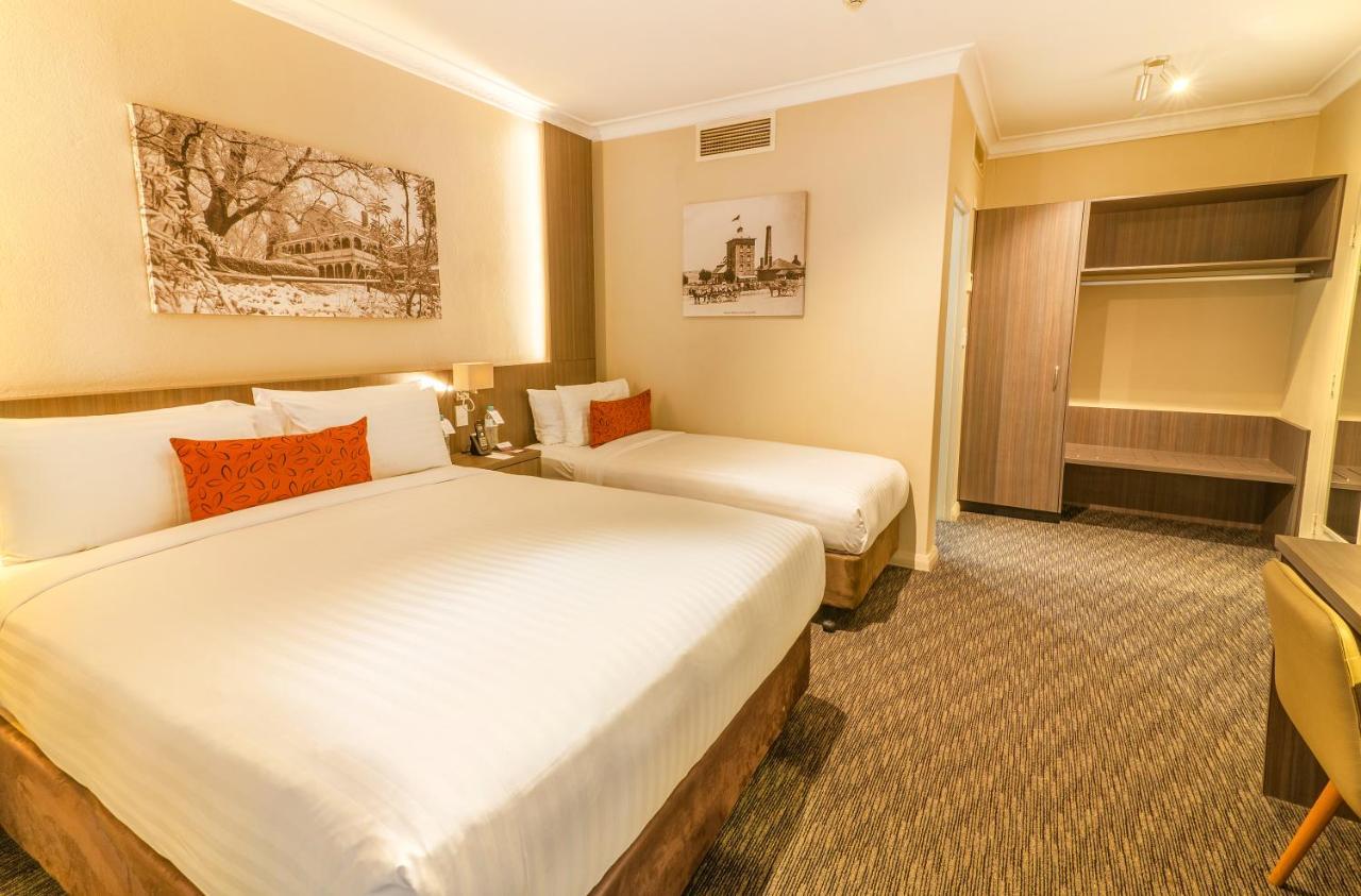 Mercure Orange Exterior foto